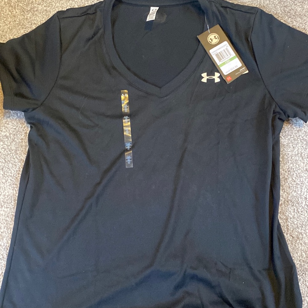 NWT under armour womens v neck
